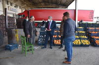Başkan Sadıkoğlu, sebze meyve komisyoncularının sorunlarını dinledi