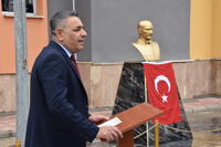 Malatya TSO, okul bahçesine Atatürk Büstü yaptırdı