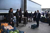 Başkan Sadıkoğlu, sebze meyve komisyoncularının sorunlarını dinledi
